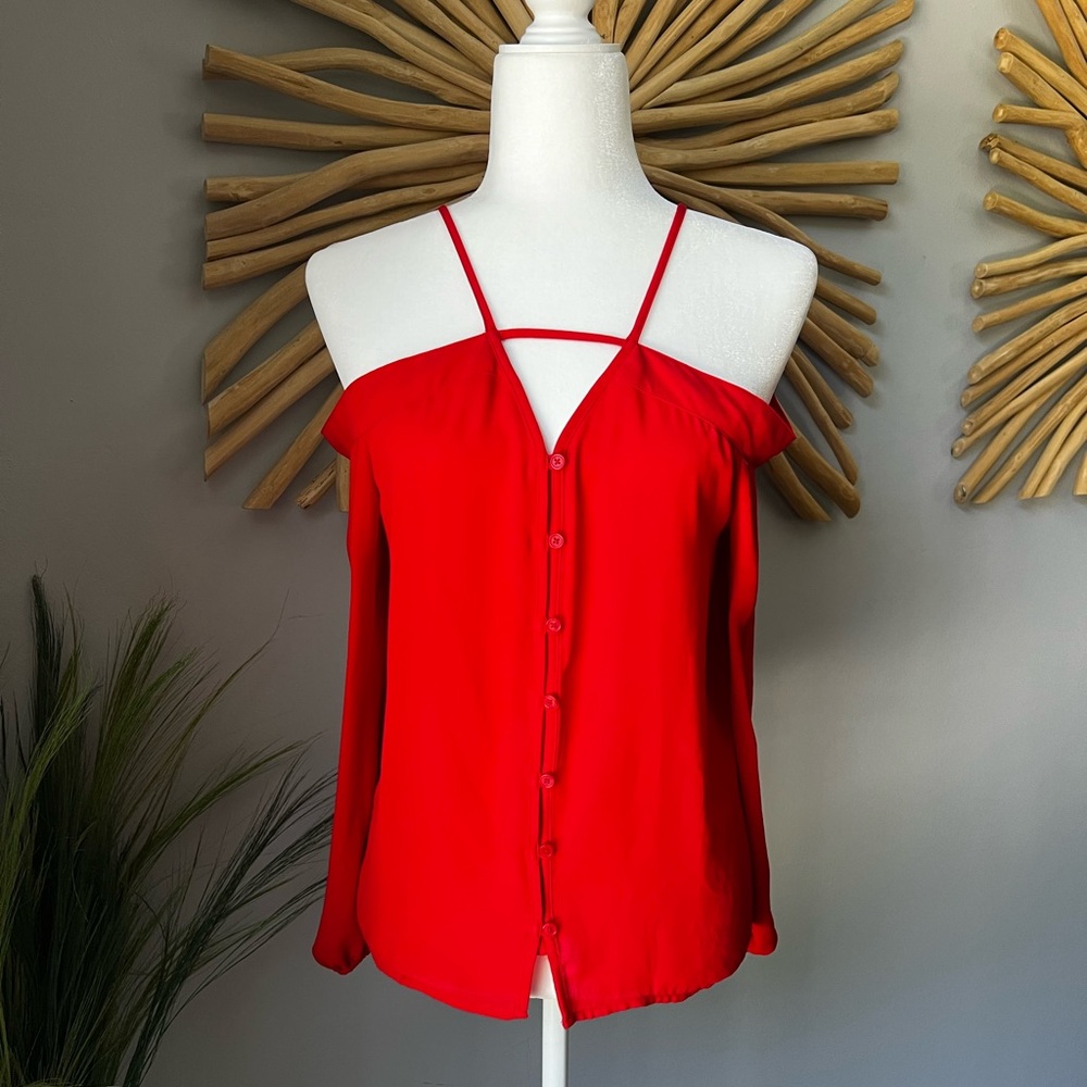 SOLD - EXPRESS - Red long sleeve blouse. Size S.